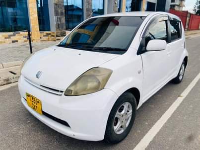 A picture of Toyota passo
