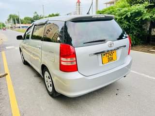 A picture of Toyota wish