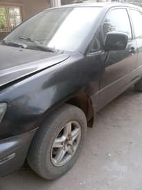 A picture of Lexus Rx300