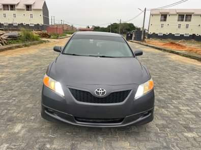 A picture of This is ultra clean Camry 2007 model sport edition first