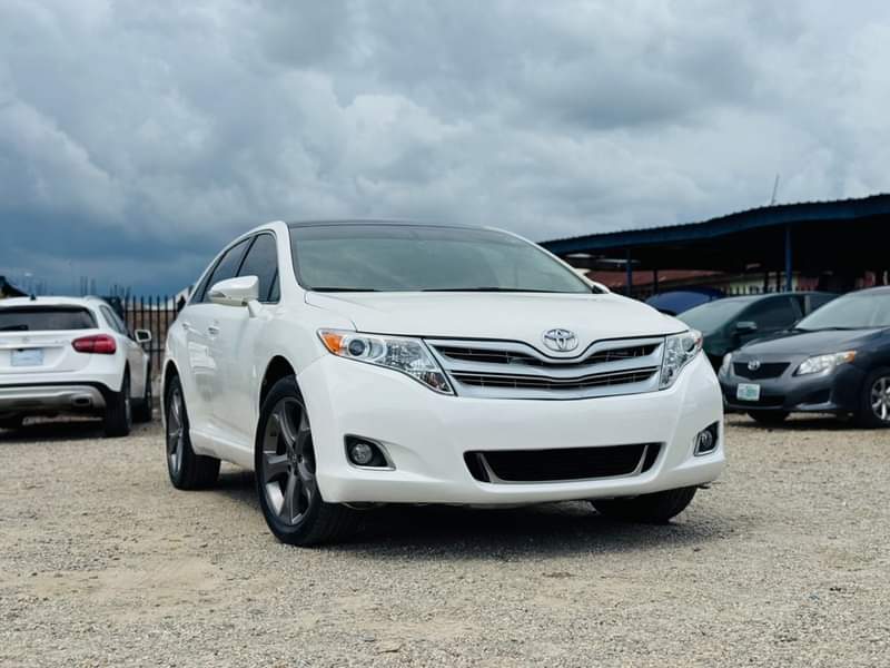 A picture of Price review Registered Toyota Venza 2010 model with duty paid