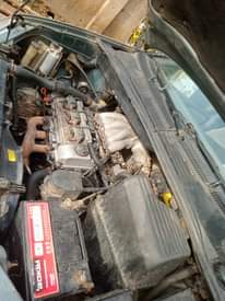 A picture of 2000 Toyota sienna packed for long pure firstbody untouched Engine