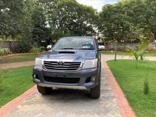 used toyota hilux