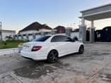 A picture of EXTREMELY CLEAN USED MERCEDES BENZ C300 2010 MODEL PRICE 3