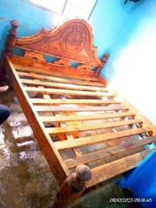A picture of Kitanda Cha mbao 6 6