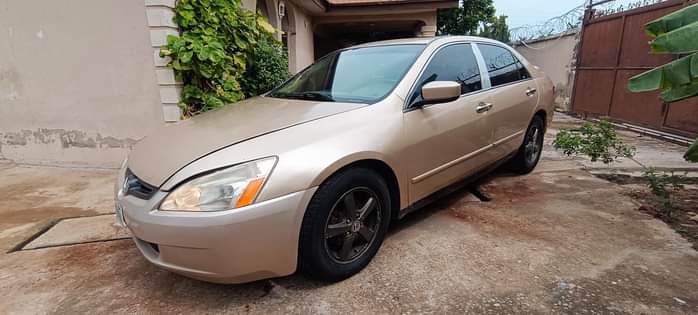 A picture of Neatly used 2005 Honda Accord EOD