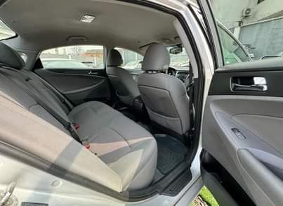 A picture of 2012 model Hyundai sonata Full option clean title Distress sales