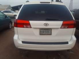 A picture of 2012 Sienna 2012 20