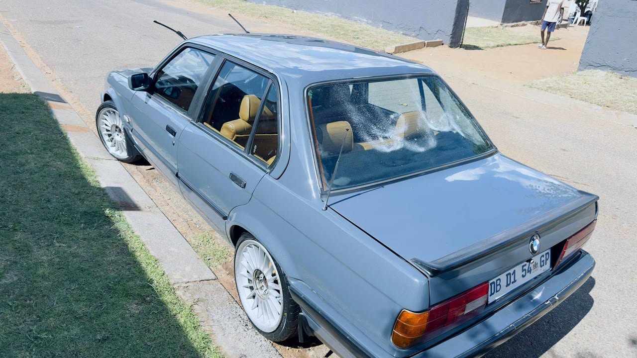 bmw e30