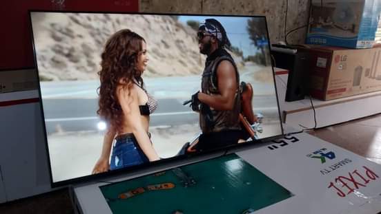 A picture of 55 inches digital frameless Smart UHD4k pixel flat