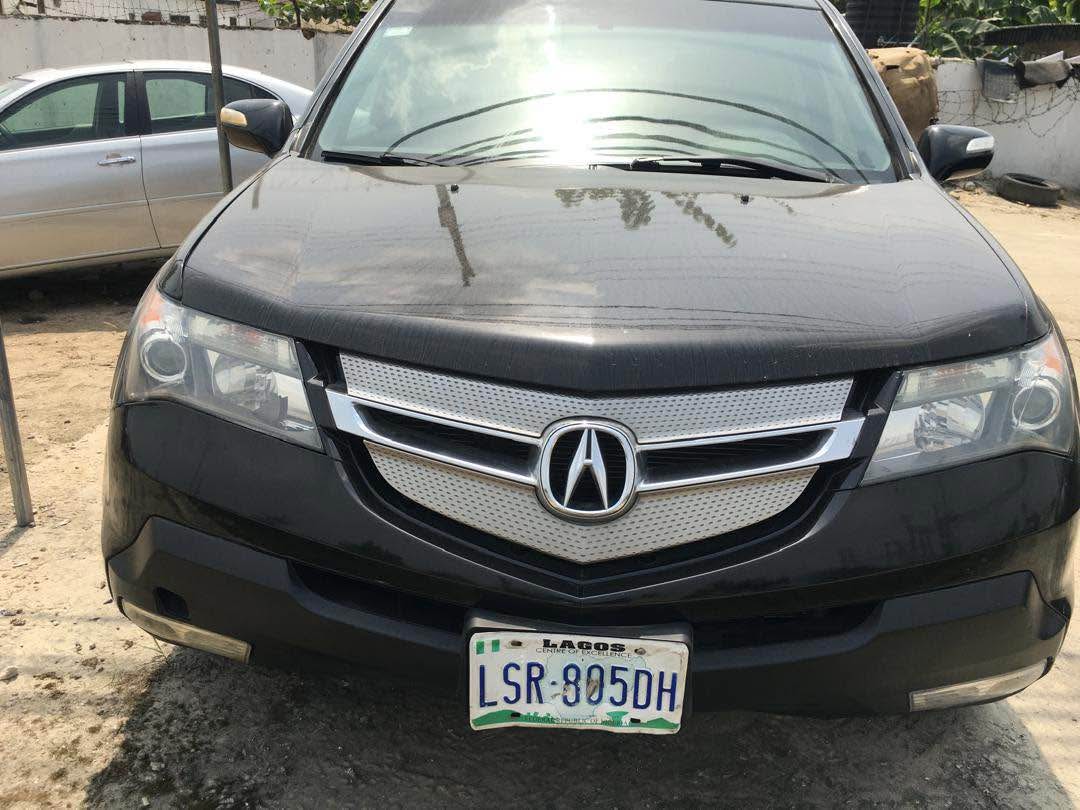 A picture of Acura MDX
