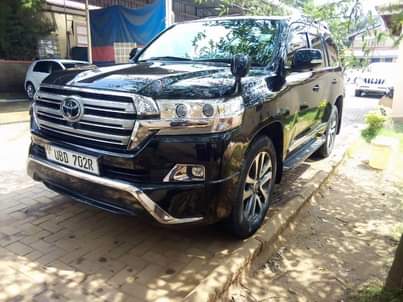 A picture of Landcruiser v8 petro 180m 2018 model
