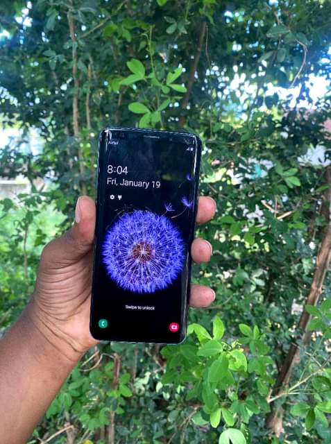 A picture of Samsung s9