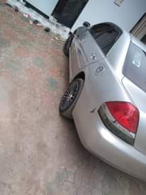 A picture of 2005 toyota Mark 2 gx 110