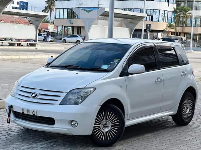A picture of TOYOTA IST FOR SALE