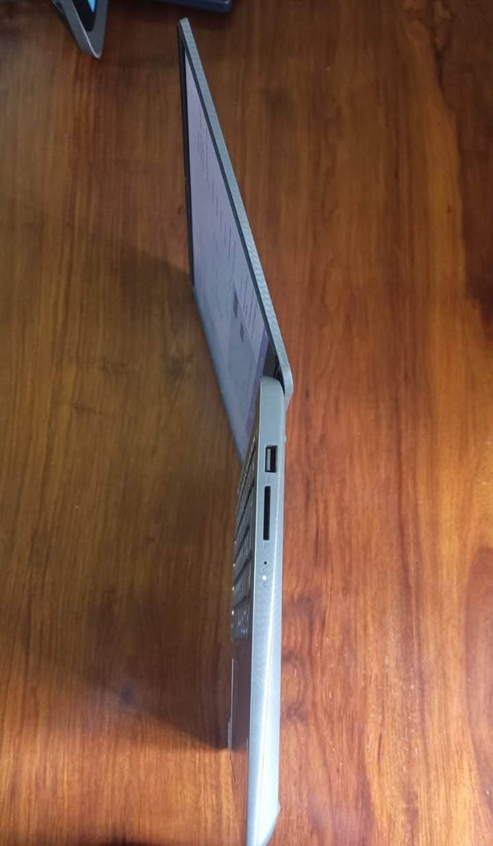 A picture of Lenovo IdeaPad 3 core i7 gen 11 th 1 Tb