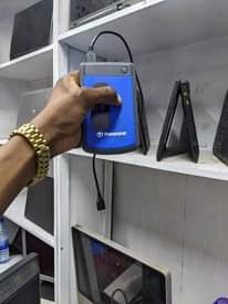 A picture of 4TB transcend nataka 160000 tu ipo makumbusho stand pg 0658181764