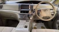 A picture of Toyota estima Aeras 2009