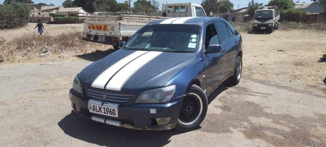 used toyota altezza