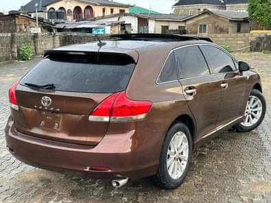A picture of Reg 2011 Toyota venza first body pan 4plugs engine gear