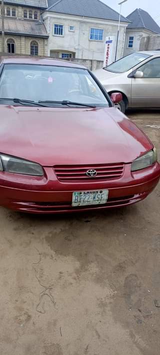 A picture of Toyota camry 08118466882