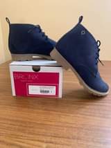 classifieds/shoes