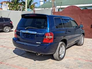 A picture of Toyota KLUGER