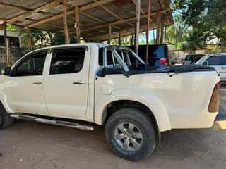 A picture of TOYOTA HILUX
