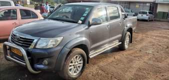 used toyota hilux