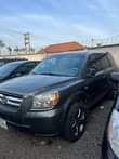 A picture of Honda Pilot 06