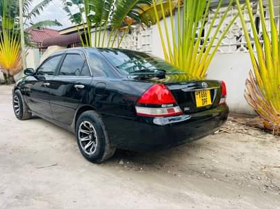 A picture of Toyota mark 2 grand 115 dp