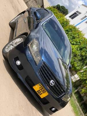 A picture of NISSAN FUGA