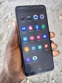 A picture of Samsung a12