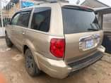 A picture of 2005 Honda Pilot 3