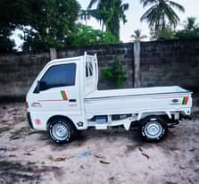 A picture of Suzuki carry inauzwa 