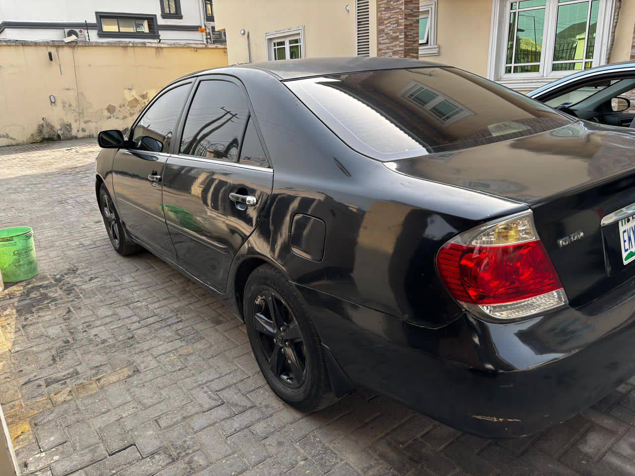 A picture of DEALERS DEAL 2005 Toyota Camry big daddy Registered 3.3 to