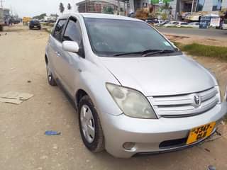 A picture of Toyota IST