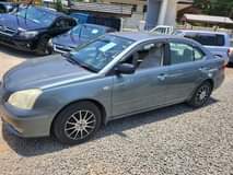 A picture of 2004 toyota premio