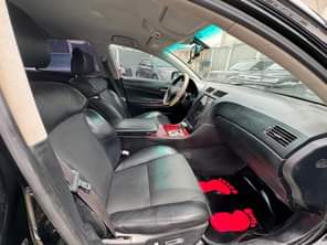 A picture of Lexus hybrid partly first body 2008 model Preowned 4 9m