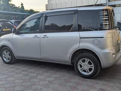 A picture of Toyota SIENTA 