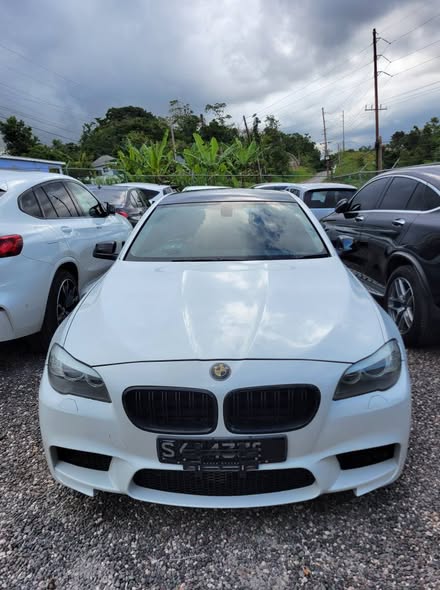 bmw 523i