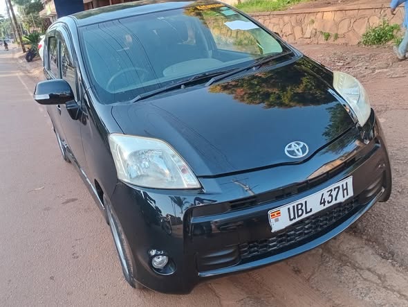 A picture of TOYOTA PASSO 2012