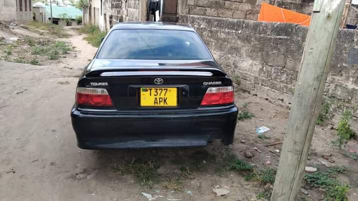 A picture of Toyota cheser Ml 2 8 Full a c Gali imekaza