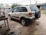 A picture of 2004 ravf4 painted on first body engine and gear AC