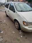 A picture of Toyota sienna 200