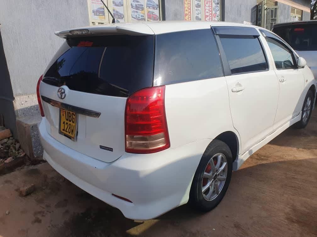 A picture of 2008 Toyota wish