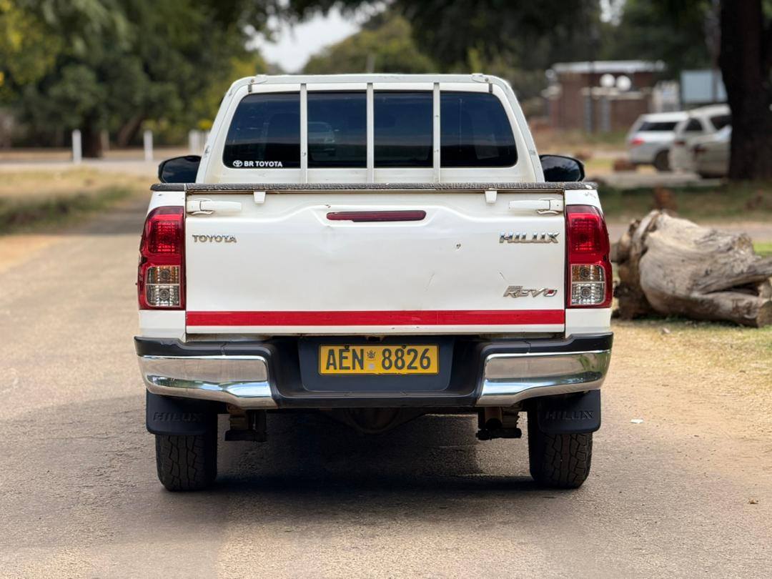 used toyota hilux