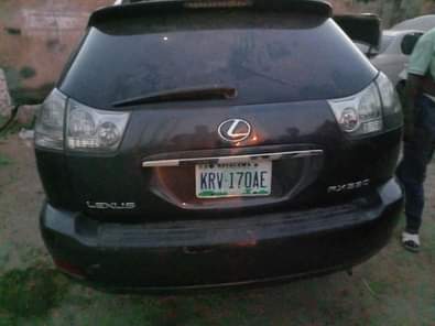 A picture of The two cars are perfectly ok nothing to fix The