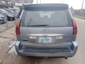 A picture of LEXUS GX470 AVAILABLE IN PORTHARCOURT SOUND ENGINE AND GEAR BUNNET