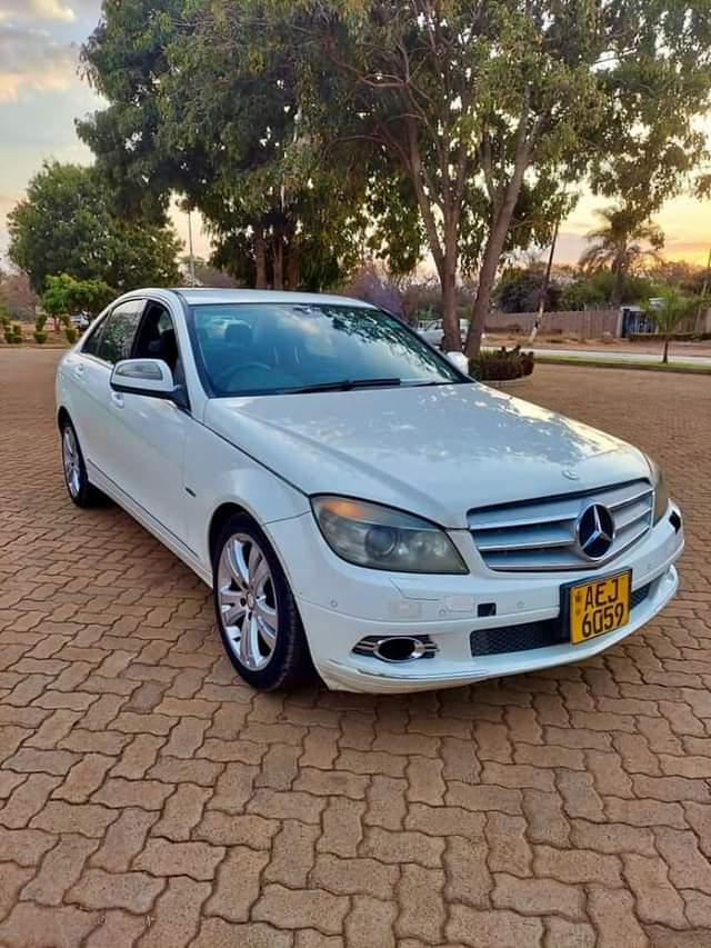 classifieds/cars mercedes